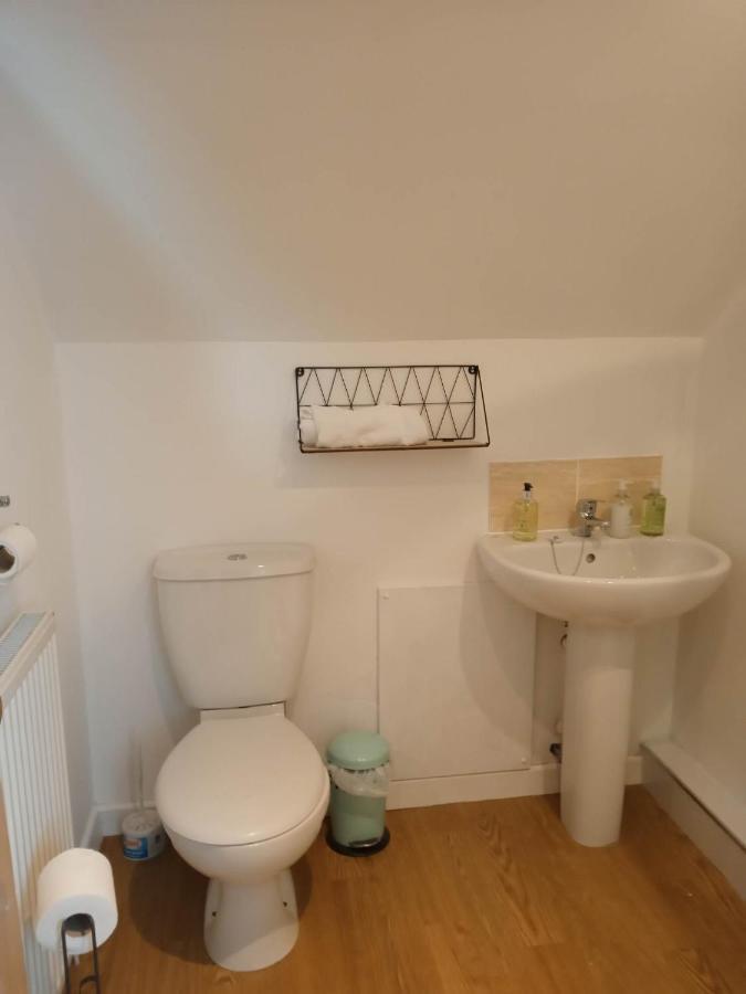 2 Bedrooms Sleeps 4 Free Wifi Parking Outdoor Area Holiday home Lundin Links
